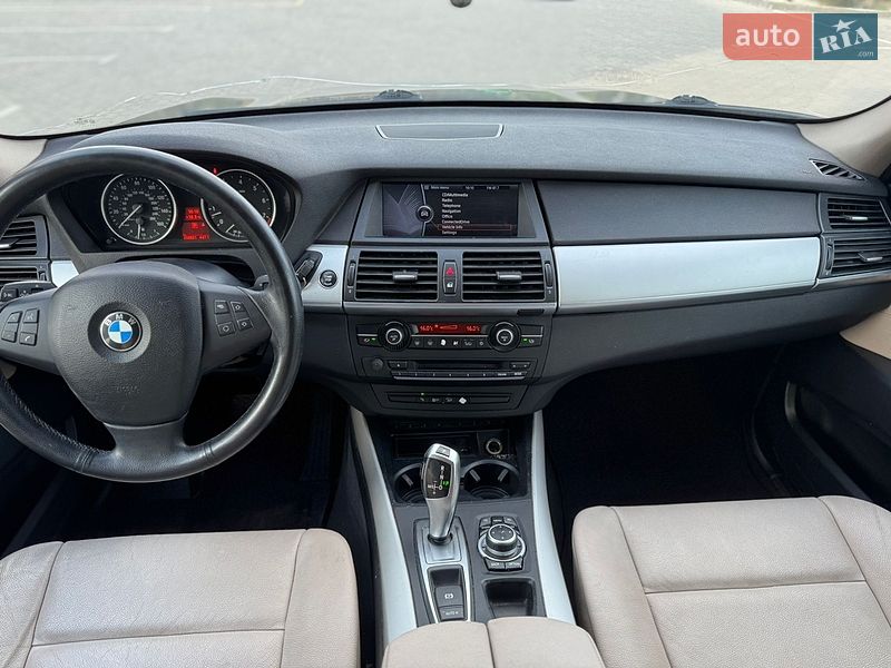Внедорожник / Кроссовер BMW X5 2012 в Луцке
