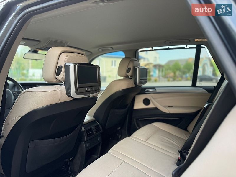 Внедорожник / Кроссовер BMW X5 2012 в Луцке