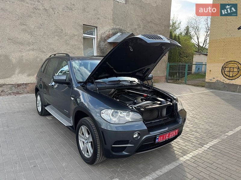 Внедорожник / Кроссовер BMW X5 2012 в Луцке