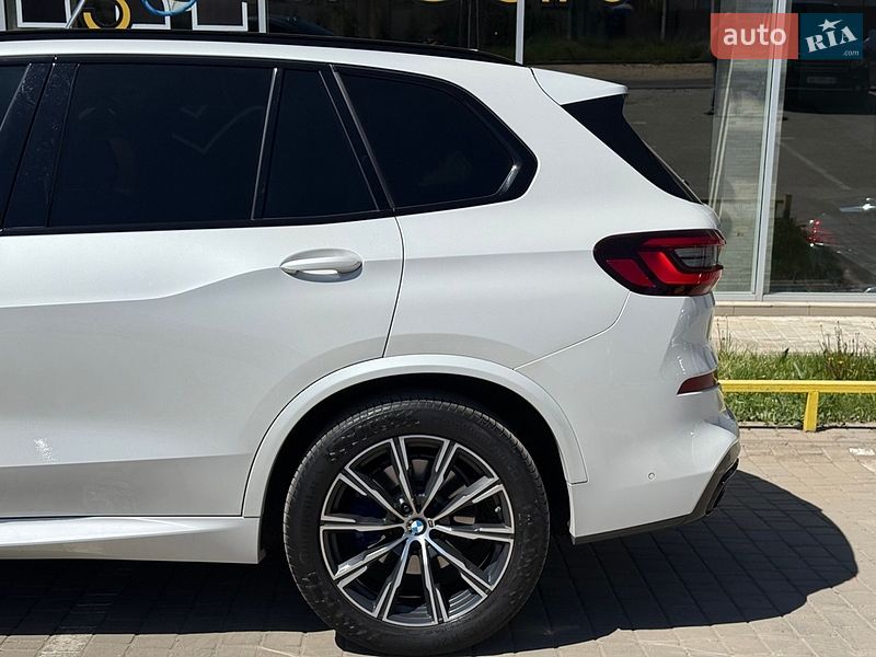 Внедорожник / Кроссовер BMW X5 2020 в Одессе