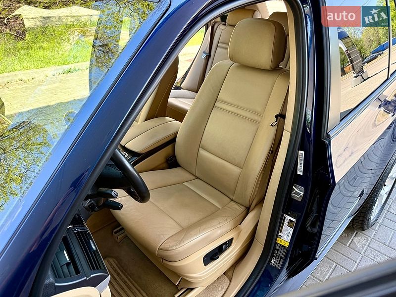 Внедорожник / Кроссовер BMW X5 2010 в Днепре
