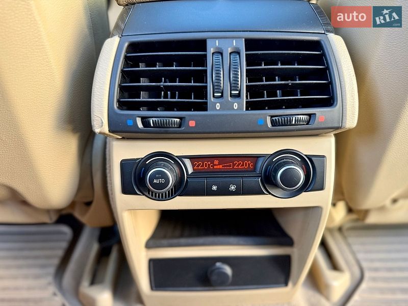 Внедорожник / Кроссовер BMW X5 2010 в Днепре