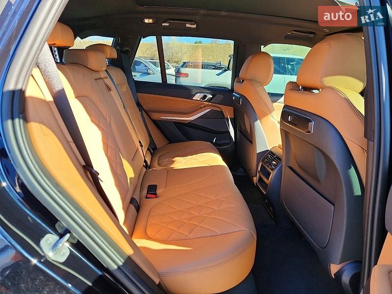 Внедорожник / Кроссовер BMW X5 2024 в Львове
