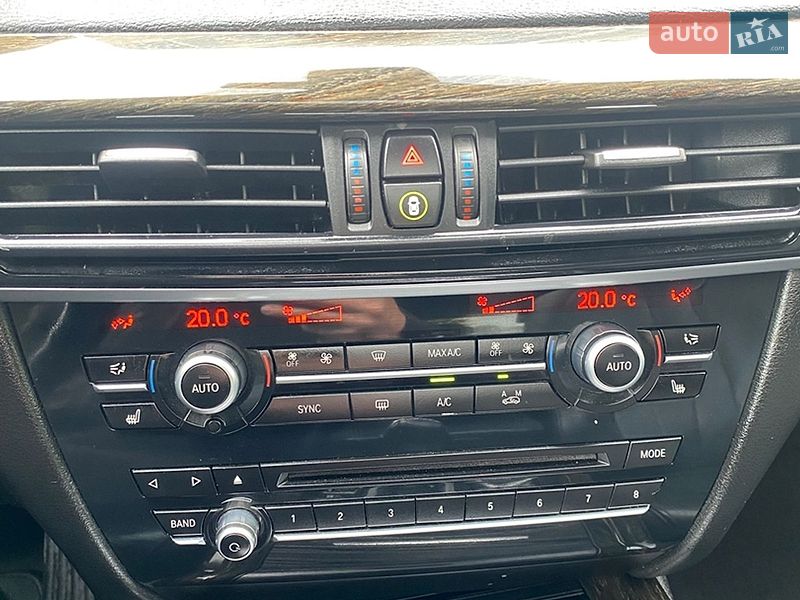 Внедорожник / Кроссовер BMW X5 2015 в Черновцах