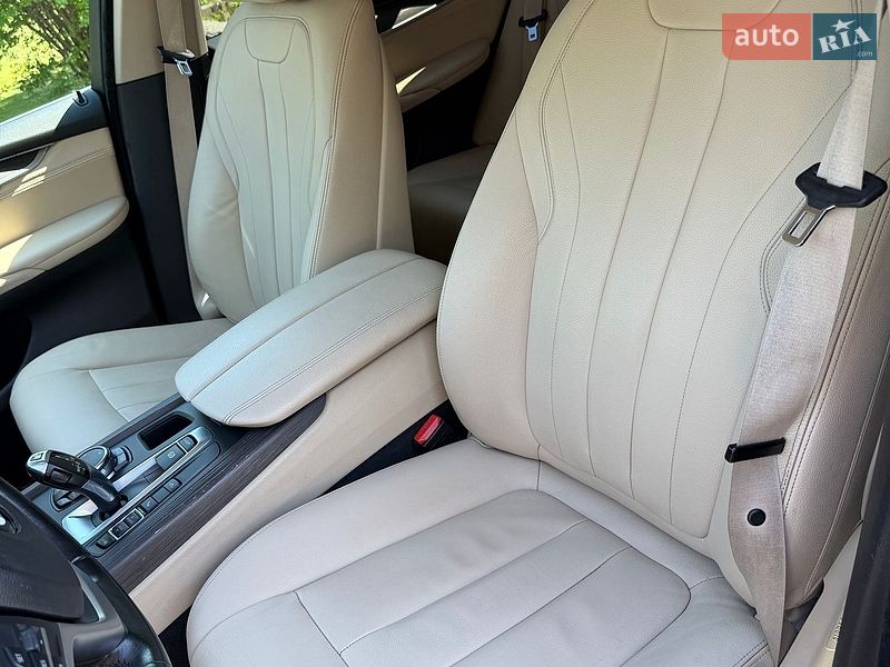 Внедорожник / Кроссовер BMW X5 2016 в Киеве