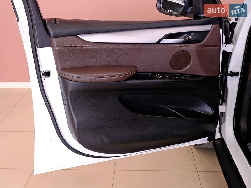Внедорожник / Кроссовер BMW X5 2015 в Одессе