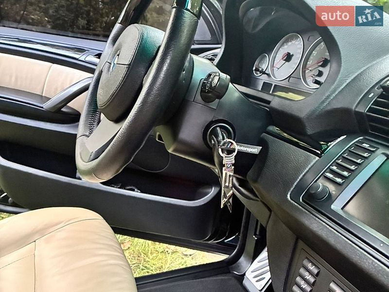 Внедорожник / Кроссовер BMW X5 2005 в Киеве