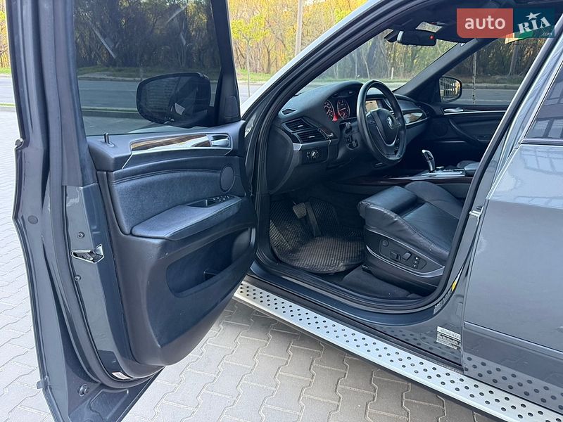 Внедорожник / Кроссовер BMW X5 2012 в Хмельницком