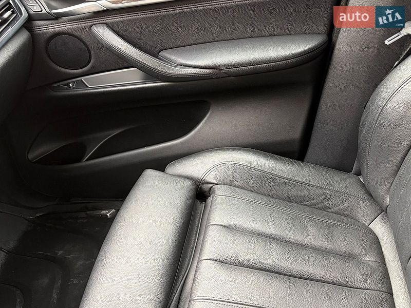 Внедорожник / Кроссовер BMW X5 2016 в Луцке