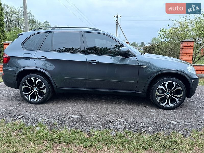 Внедорожник / Кроссовер BMW X5 2010 в Киверцах