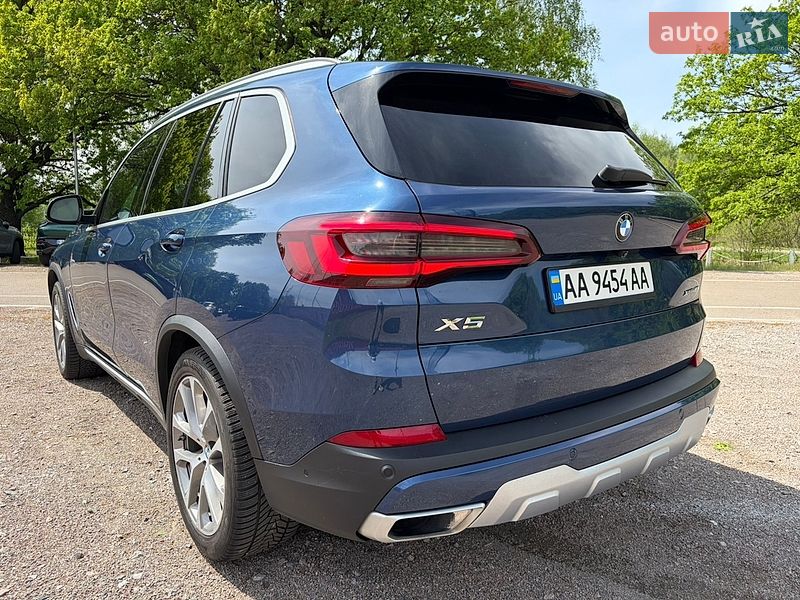 Внедорожник / Кроссовер BMW X5 2020 в Киеве