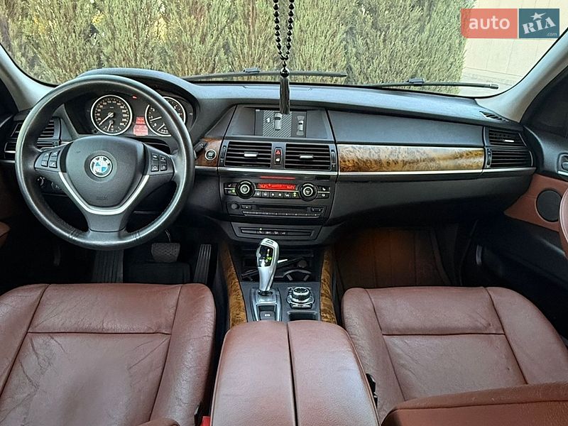 Внедорожник / Кроссовер BMW X5 2011 в Днепре