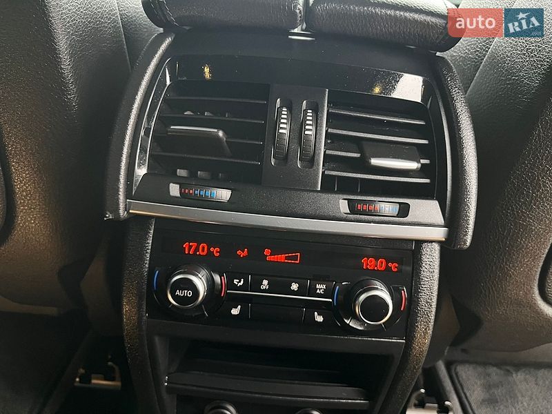 Внедорожник / Кроссовер BMW X5 2016 в Львове