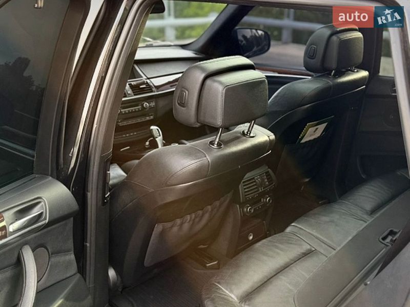 Внедорожник / Кроссовер BMW X5 2010 в Киеве