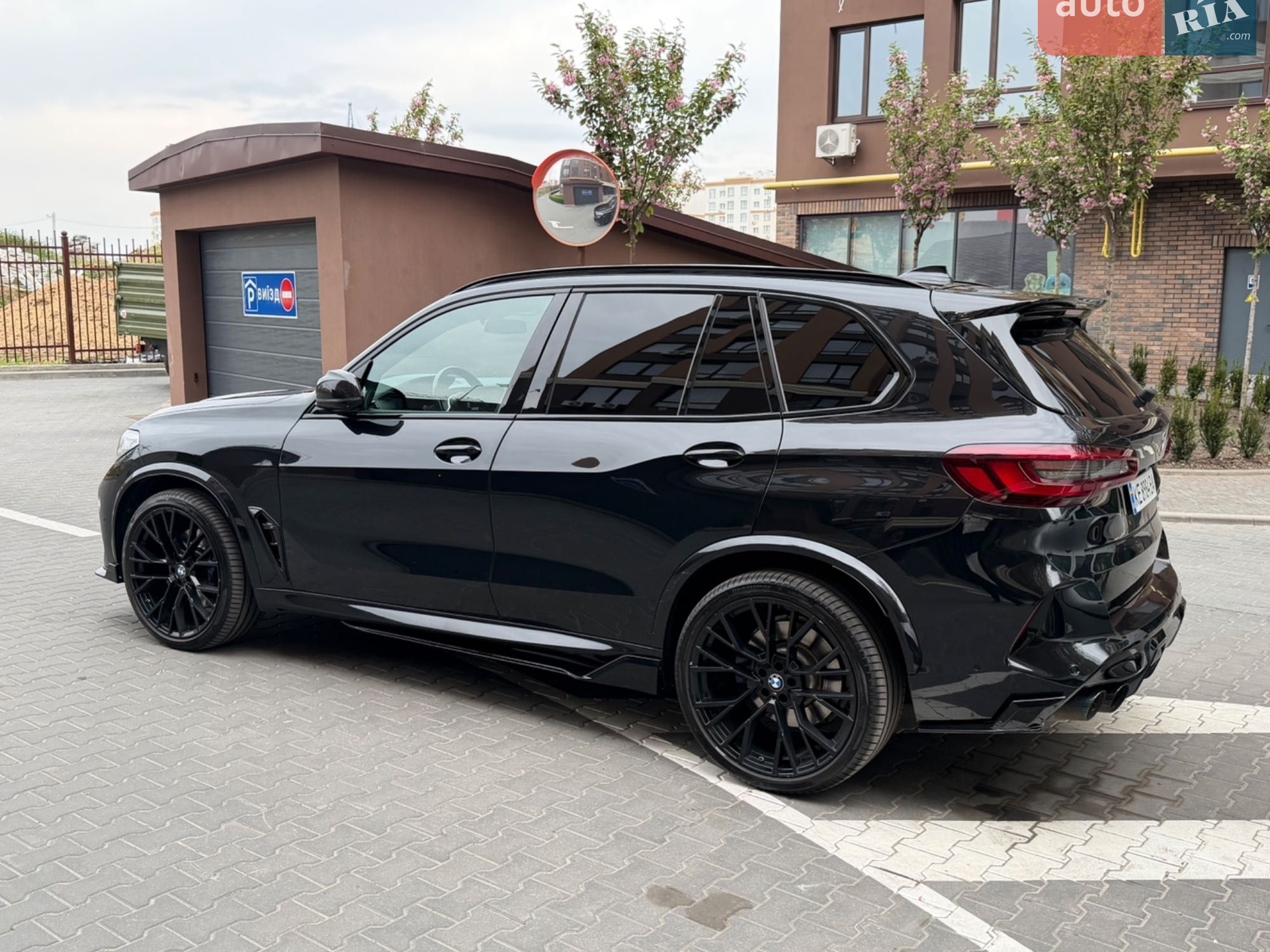 2022 BMW X5 - мініатюра 2