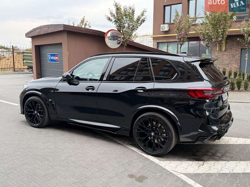 Внедорожник / Кроссовер BMW X5 2022 в Киеве