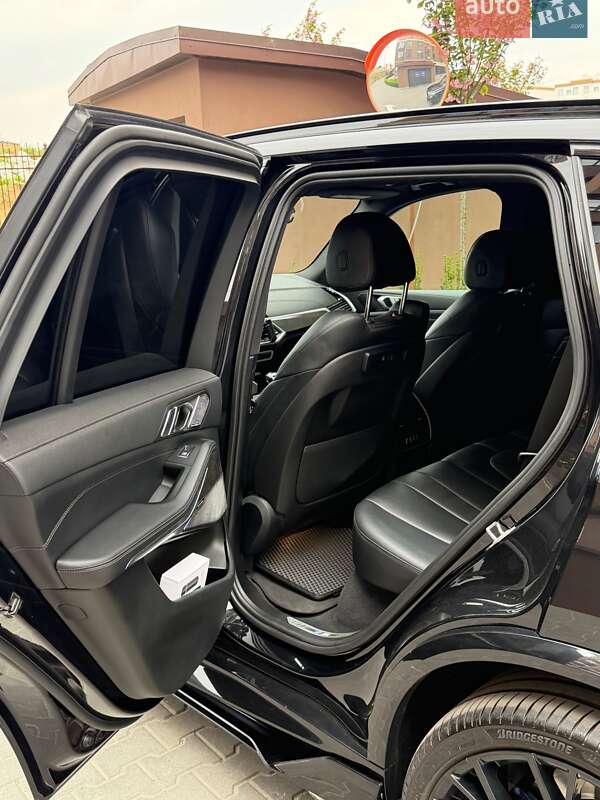 Внедорожник / Кроссовер BMW X5 2022 в Киеве