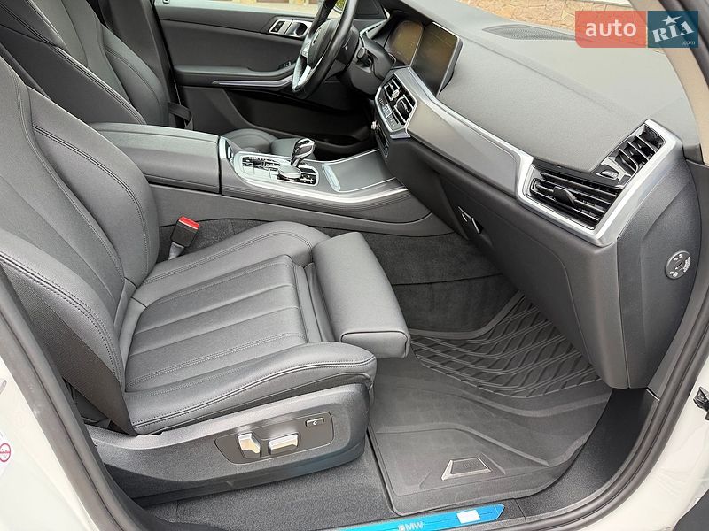 Внедорожник / Кроссовер BMW X5 2021 в Стрые