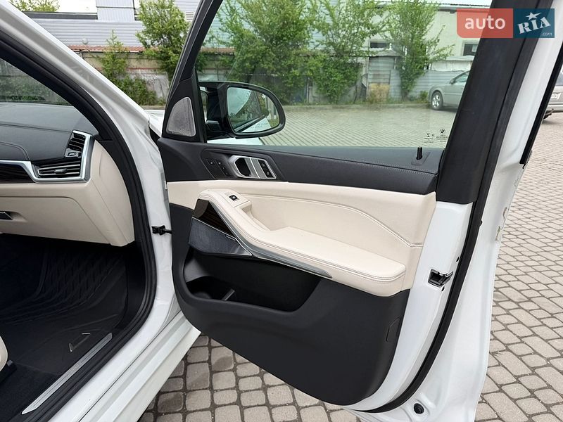 Внедорожник / Кроссовер BMW X5 2021 в Ивано-Франковске