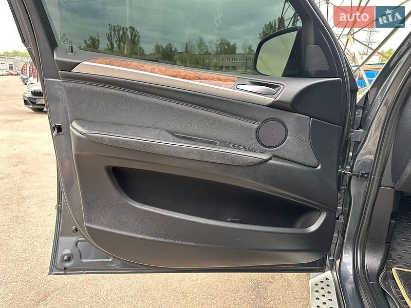 Внедорожник / Кроссовер BMW X5 2012 в Харькове