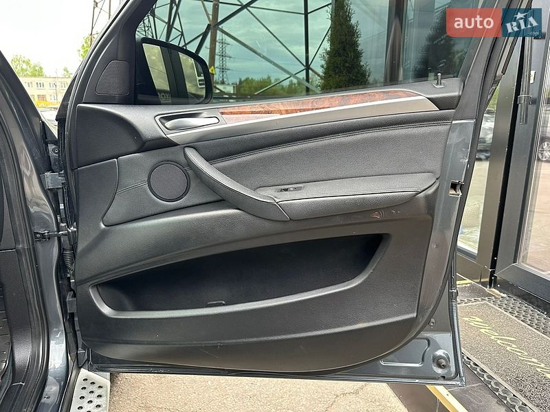 Внедорожник / Кроссовер BMW X5 2012 в Харькове