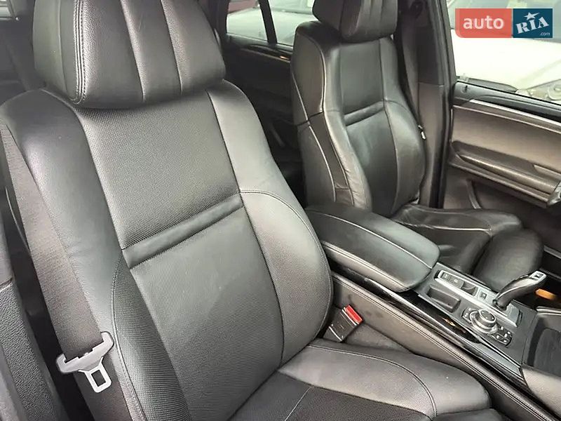 Внедорожник / Кроссовер BMW X5 2011 в Киеве