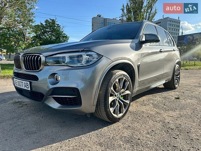 Позашляховик / Кросовер BMW X5 2014 в Дніпрі