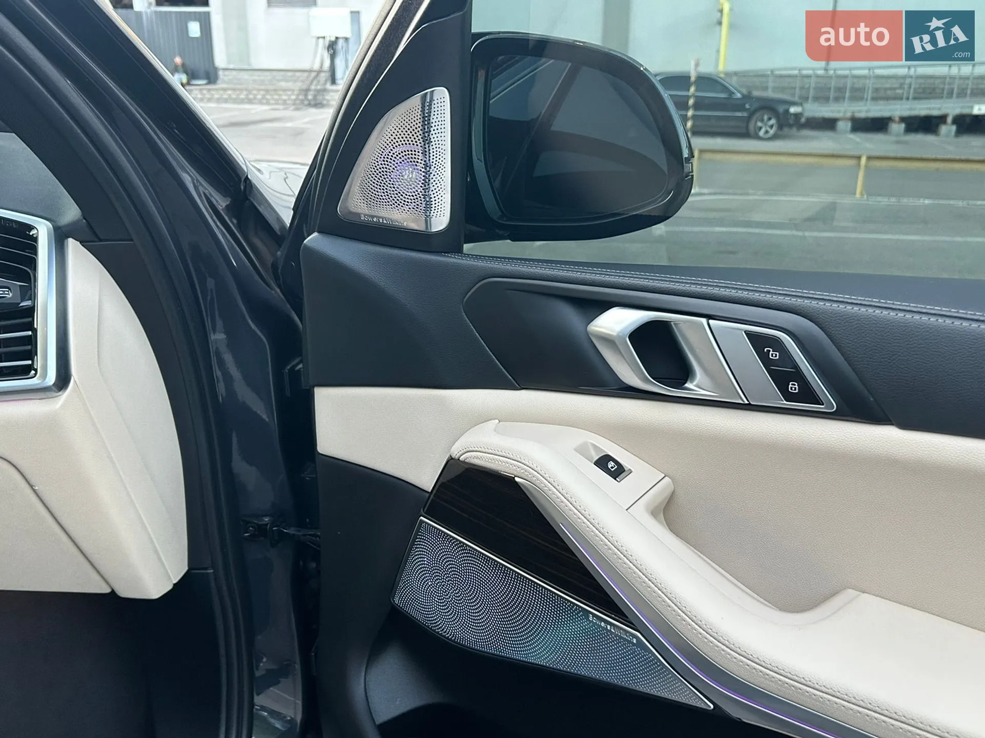 2021 BMW X5 - мініатюра 35