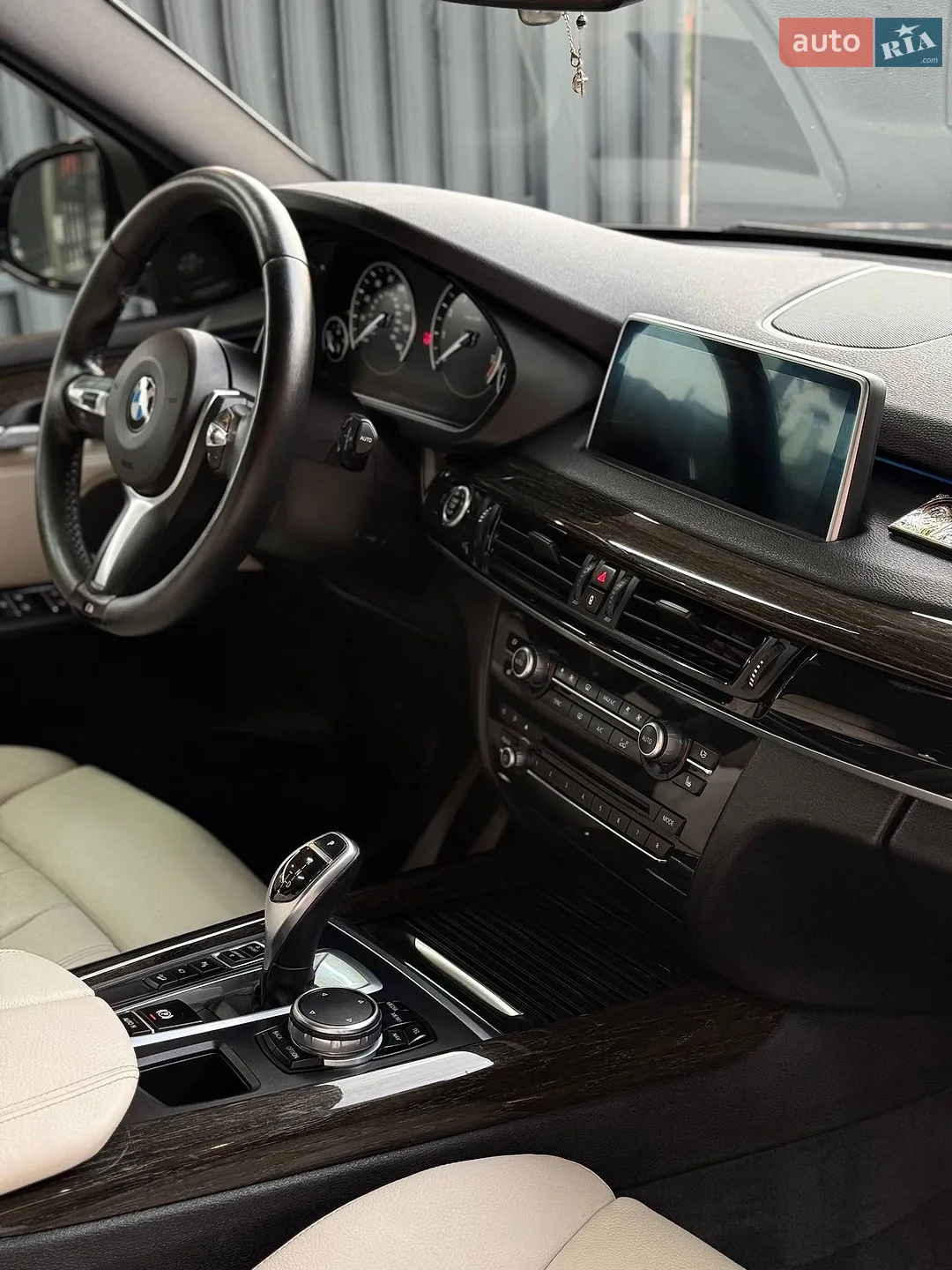 2015 BMW X5 - мініатюра 17
