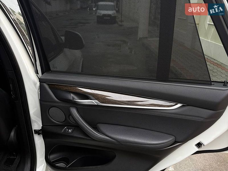 Внедорожник / Кроссовер BMW X5 2015 в Одессе