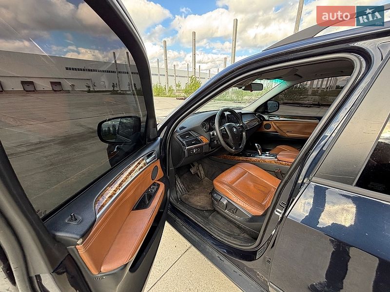Внедорожник / Кроссовер BMW X5 2007 в Коростене