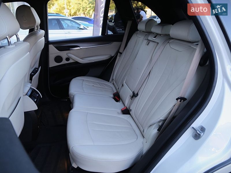 Внедорожник / Кроссовер BMW X5 2016 в Сумах