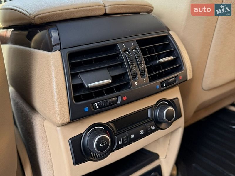 Внедорожник / Кроссовер BMW X5 2013 в Ивано-Франковске