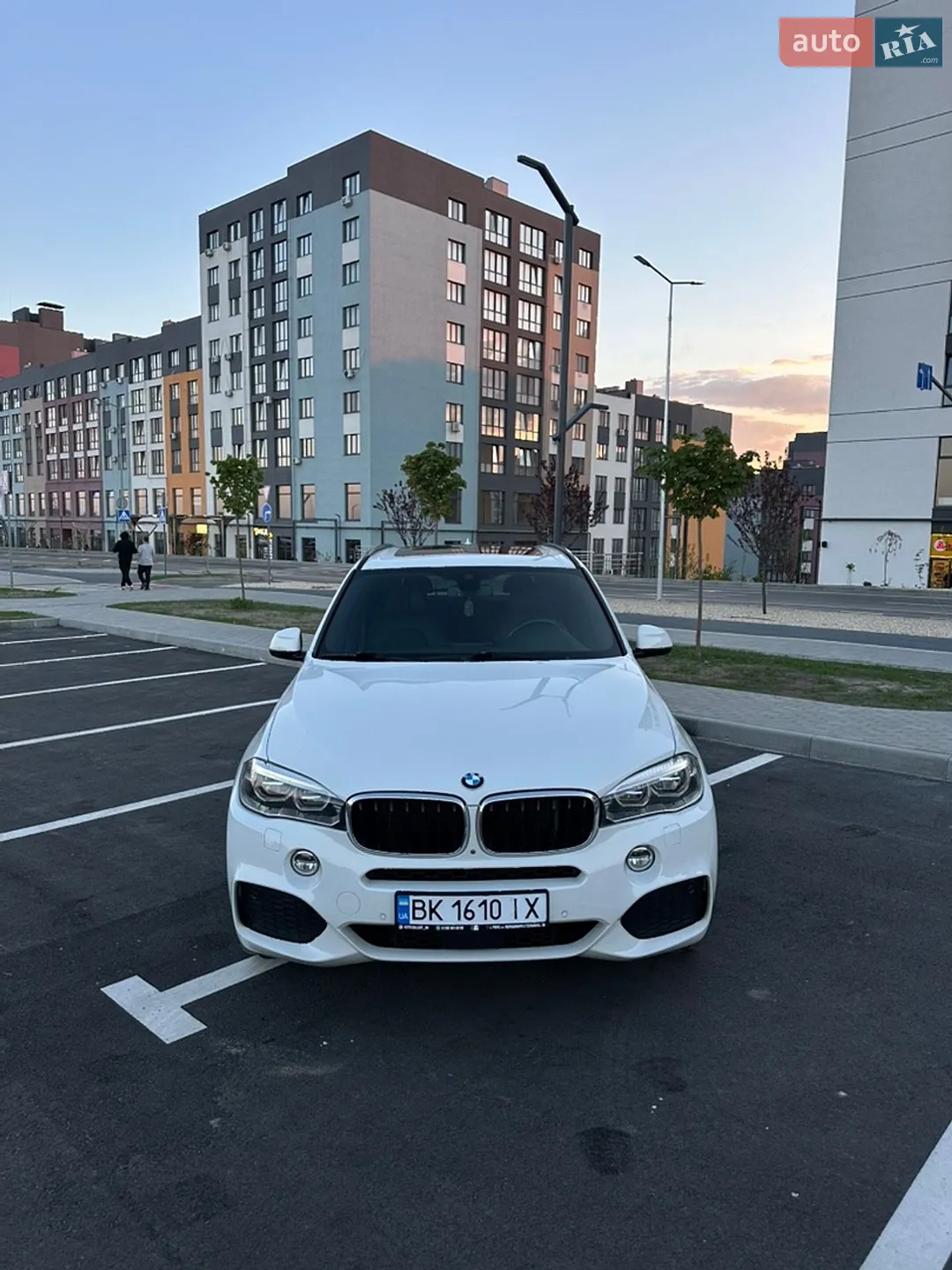 2016 BMW X5 - мініатюра 2