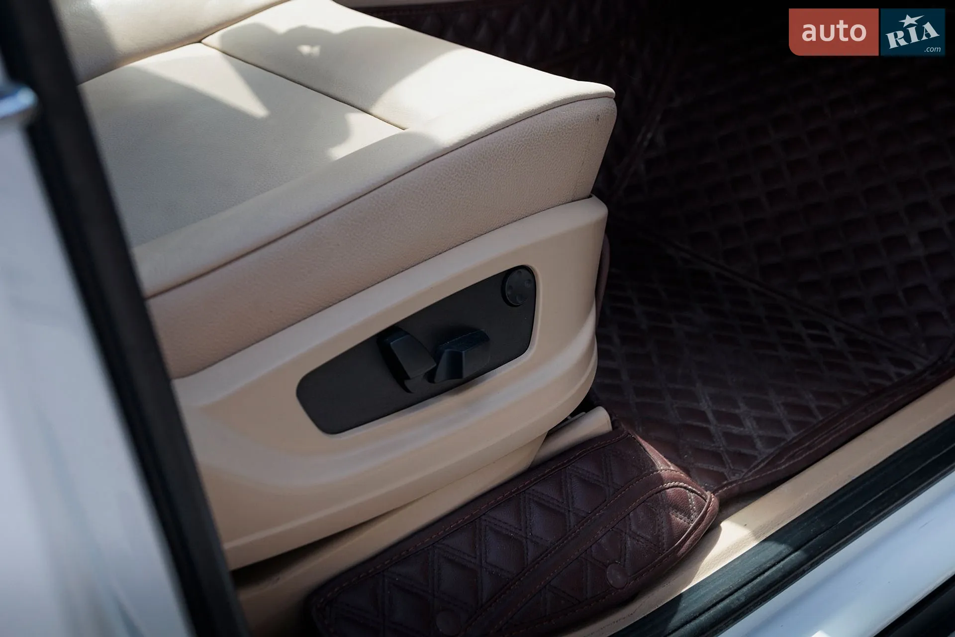 2013 BMW X5 - мініатюра 22