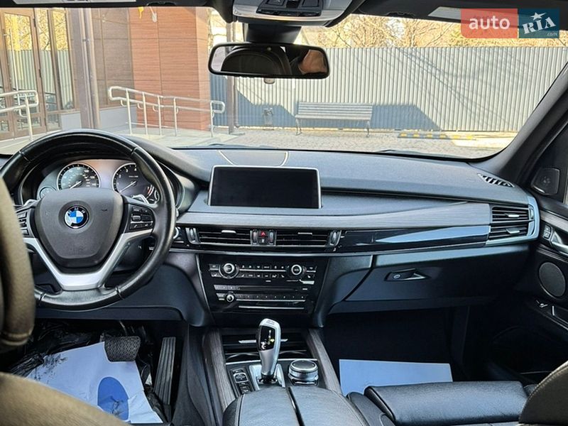 Внедорожник / Кроссовер BMW X5 2017 в Полтаве