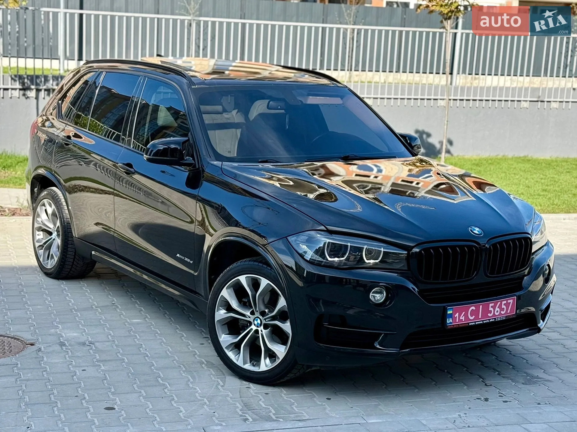 2015 BMW X5 - мініатюра 2