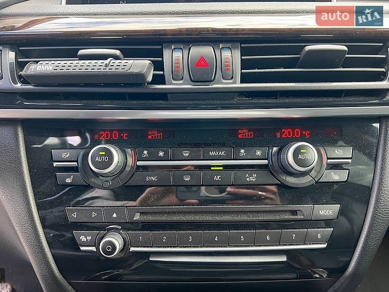 Позашляховик / Кросовер BMW X5 2015 в Львові