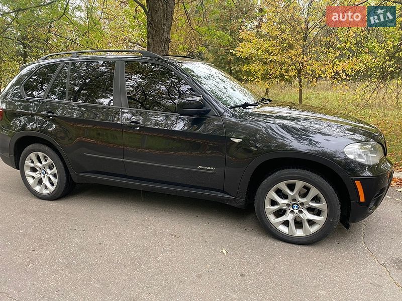 Позашляховик / Кросовер BMW X5 2011 в Чернігові