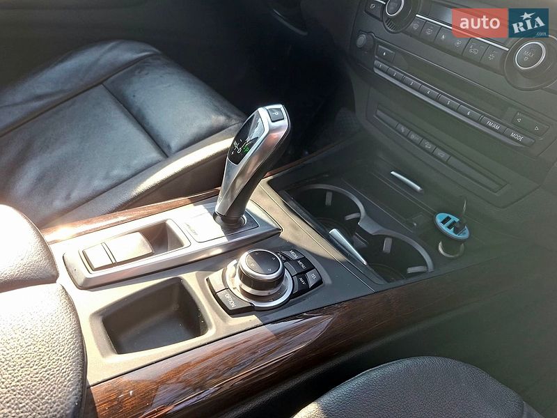 Внедорожник / Кроссовер BMW X5 2012 в Черновцах