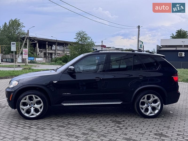 Позашляховик / Кросовер BMW X5 2012 в Чернівцях
