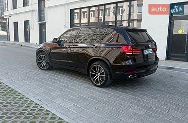 Внедорожник / Кроссовер BMW X5 2015 в Ровно
