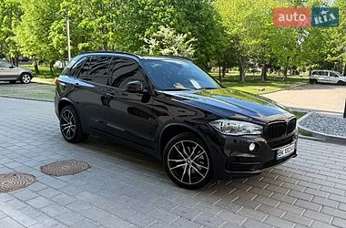 Внедорожник / Кроссовер BMW X5 2015 в Ровно