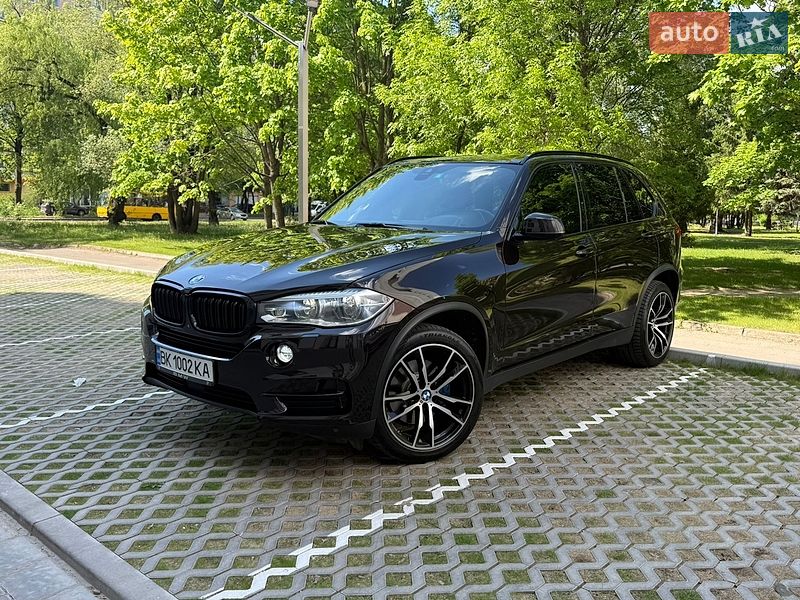 Внедорожник / Кроссовер BMW X5 2015 в Ровно