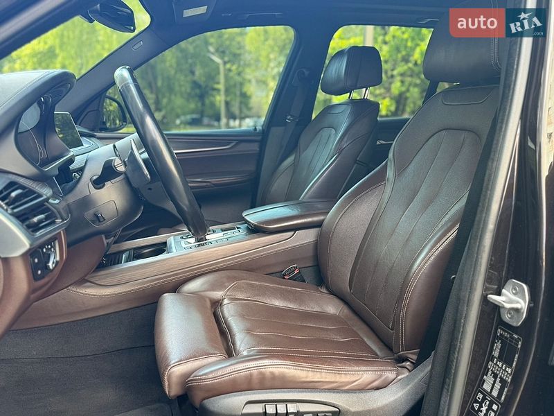 Внедорожник / Кроссовер BMW X5 2015 в Ровно