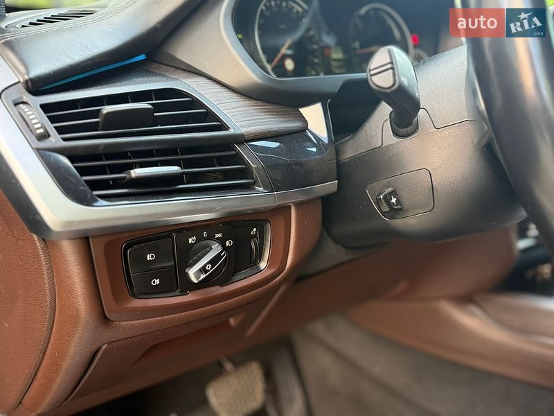 Внедорожник / Кроссовер BMW X5 2015 в Ровно