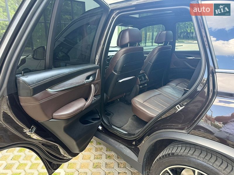 Внедорожник / Кроссовер BMW X5 2015 в Ровно