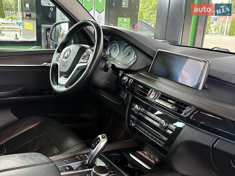 Внедорожник / Кроссовер BMW X5 2016 в Кременчуге