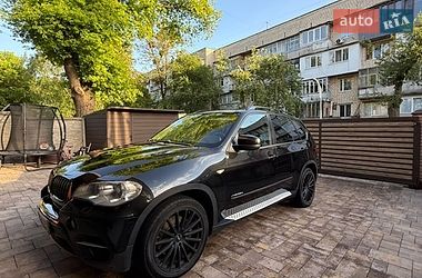 Позашляховик / Кросовер BMW X5 2011 в Чернівцях