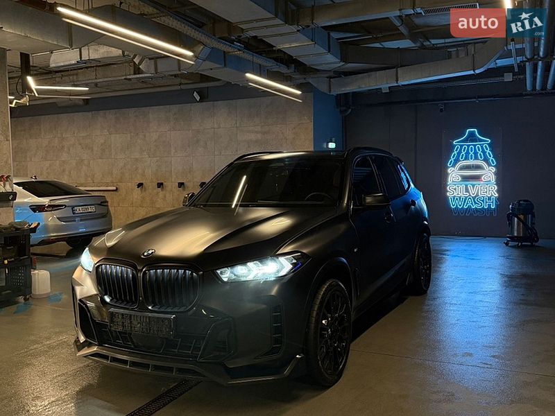Внедорожник / Кроссовер BMW X5 2024 в Киеве